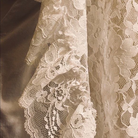 SUPER SEXY LACE UP CORSET TOP AND LACE ROBE - Picture 4 of 12